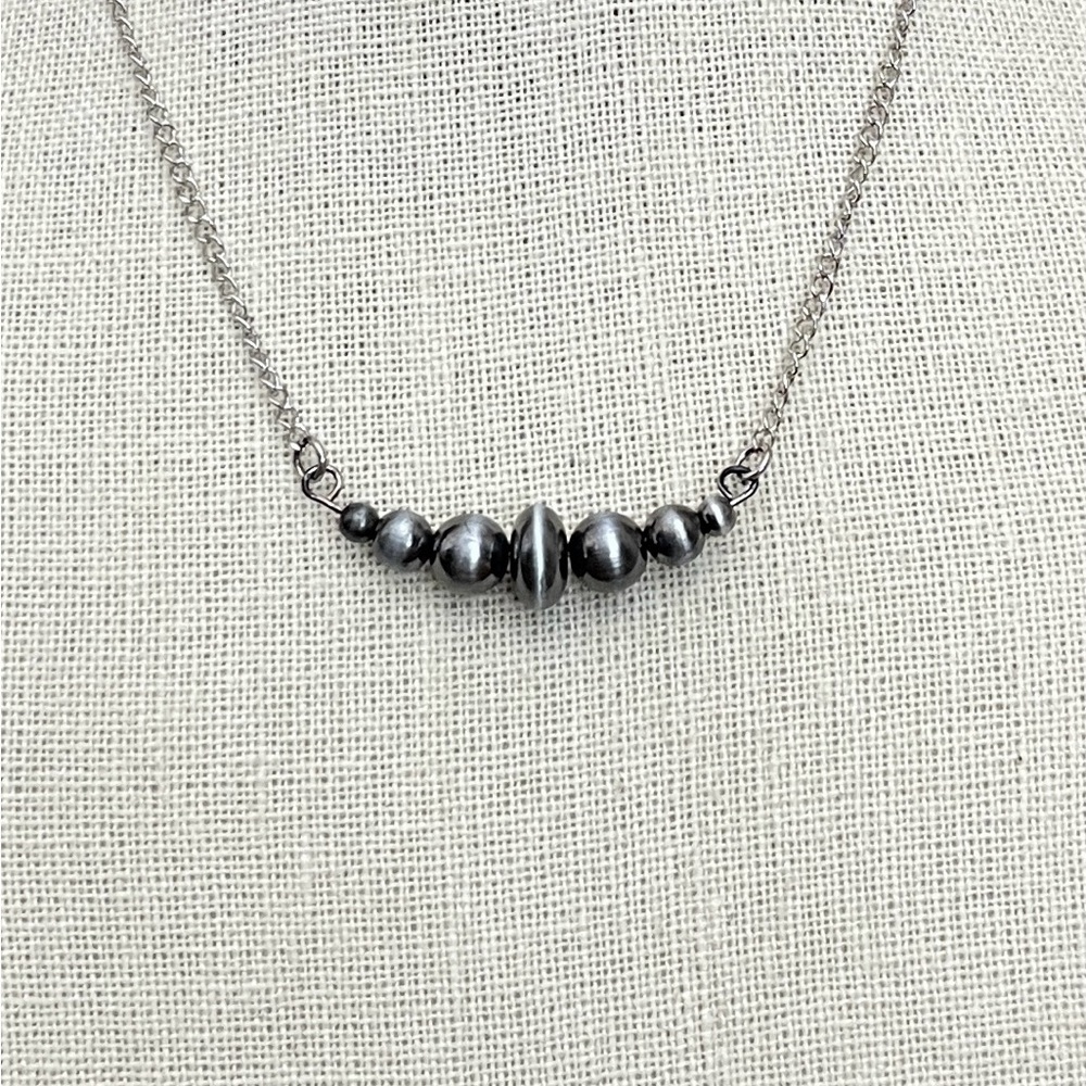 Navajo Style Pearl Bar Necklace with Saucer Pearl
